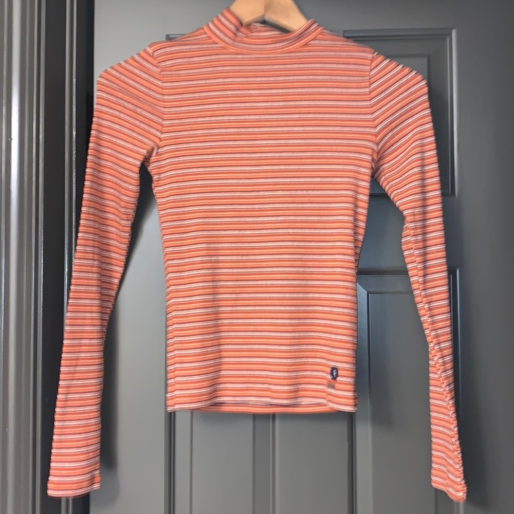 LAST CALL‼️ 5 FOR $25 Hollister Striped Mock-Neck Must-Have Collection